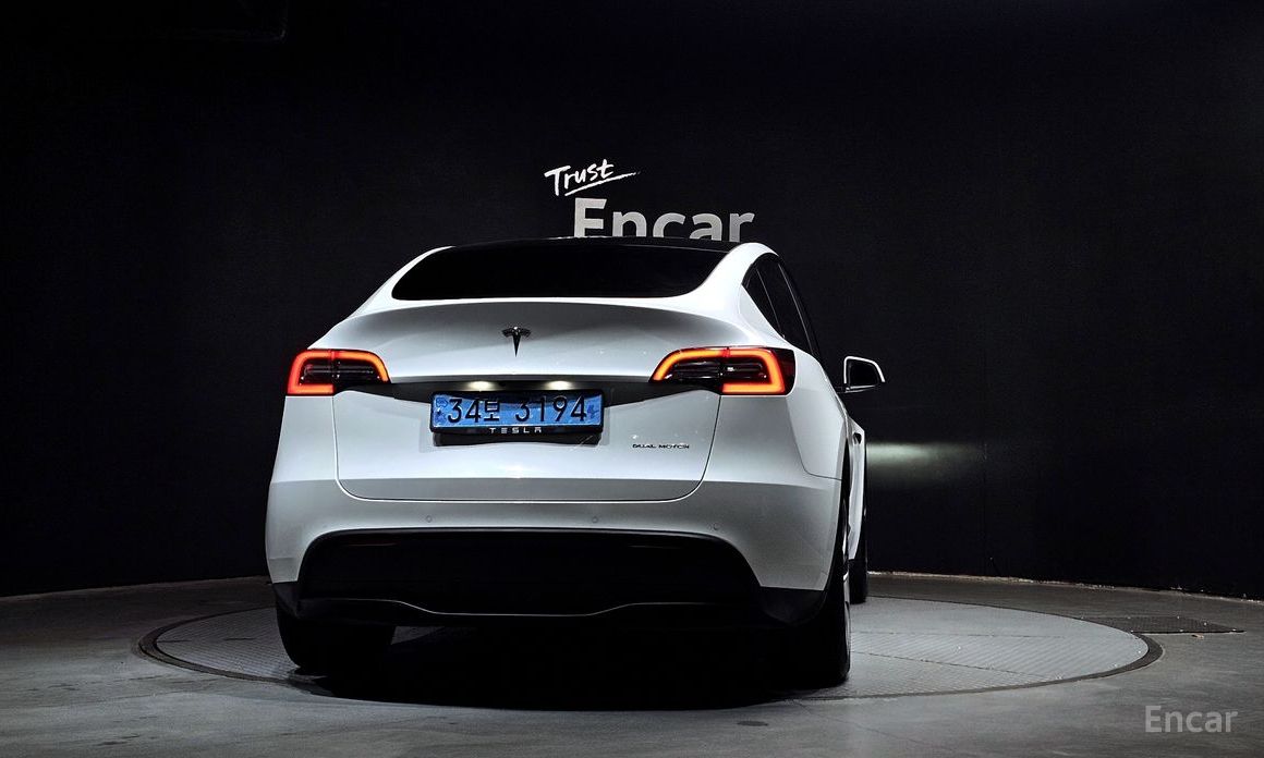 Model Y Long Range 5