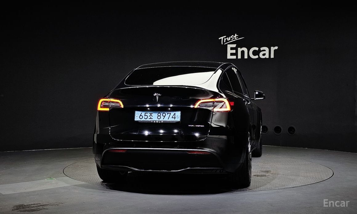 Tesla Model Y Long Range №5