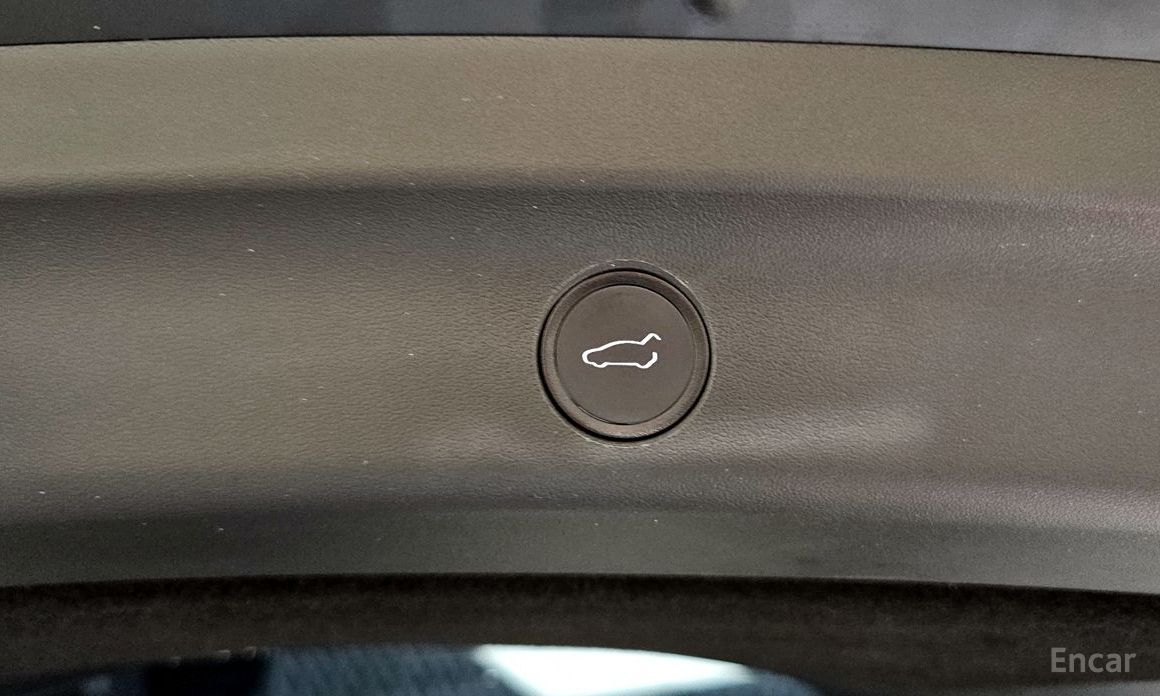 Tesla Model Y Long Range №19