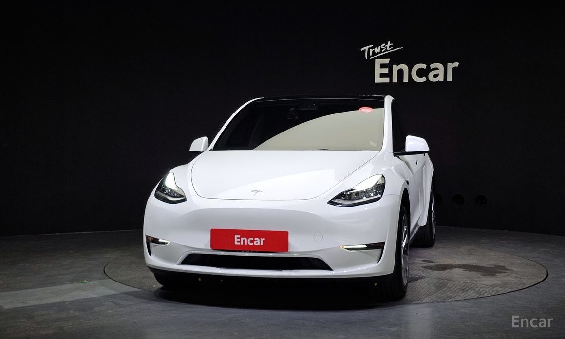 Model Y Long Range 4