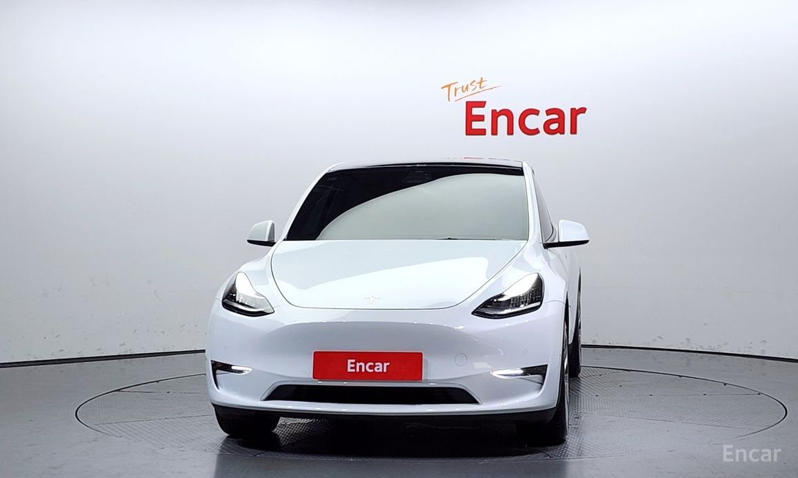 Model Y Long Range 4