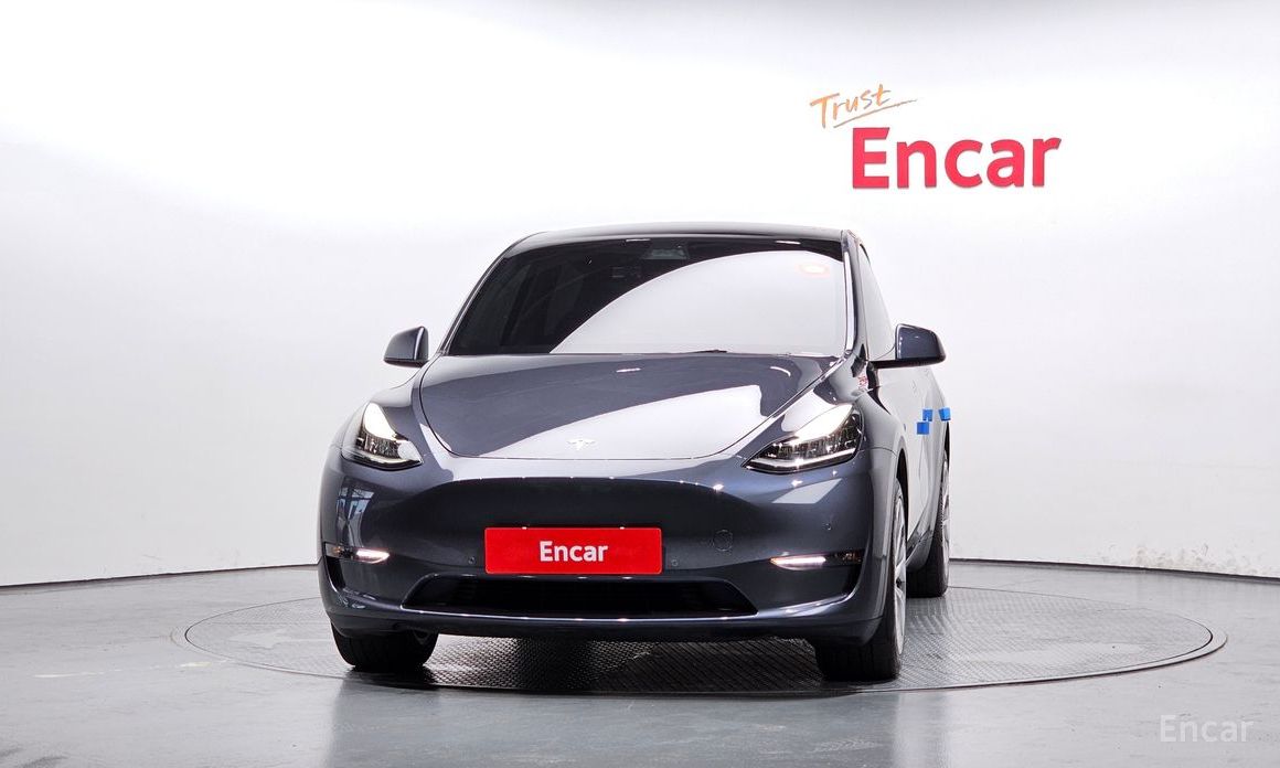 Tesla Model Y Long Range №4