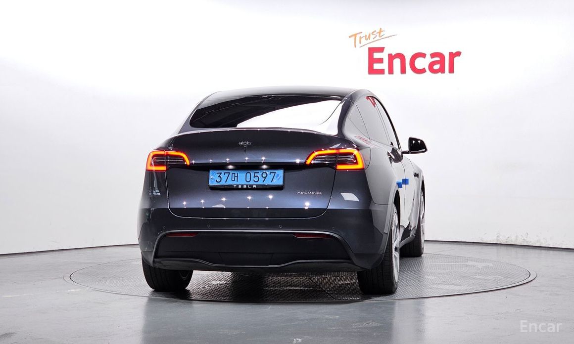 Tesla Model Y Long Range №5