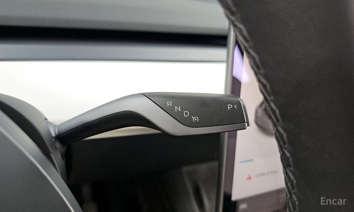 Tesla Model Y Long Range №10
