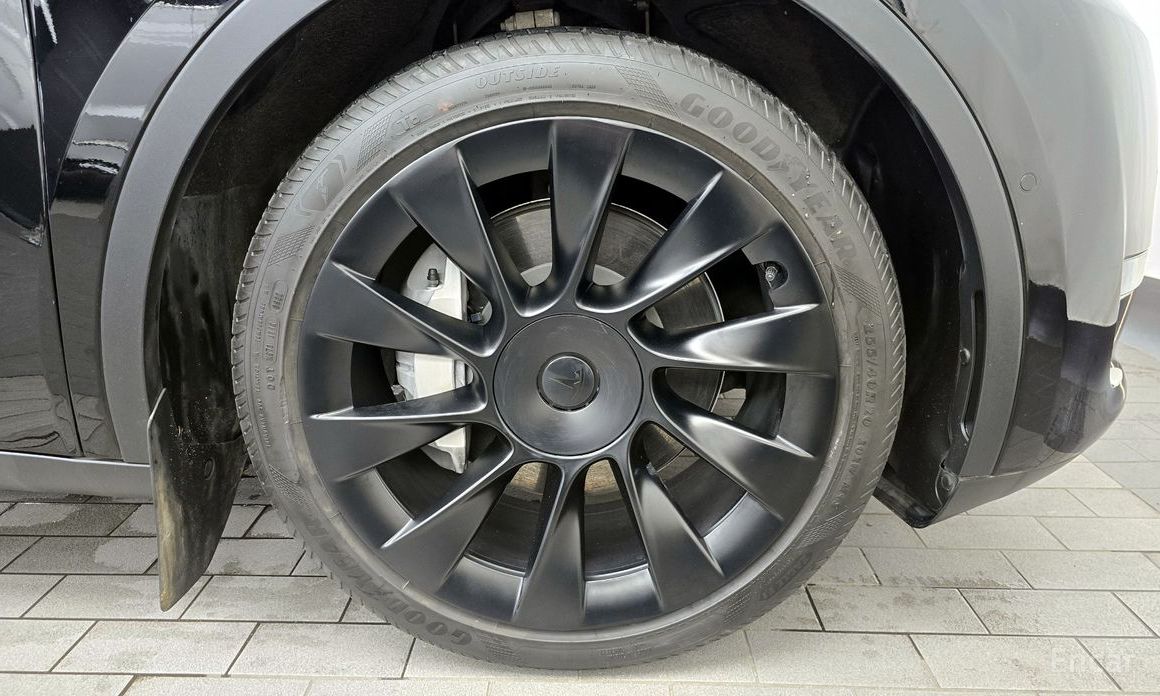 Model Y Long Range 6