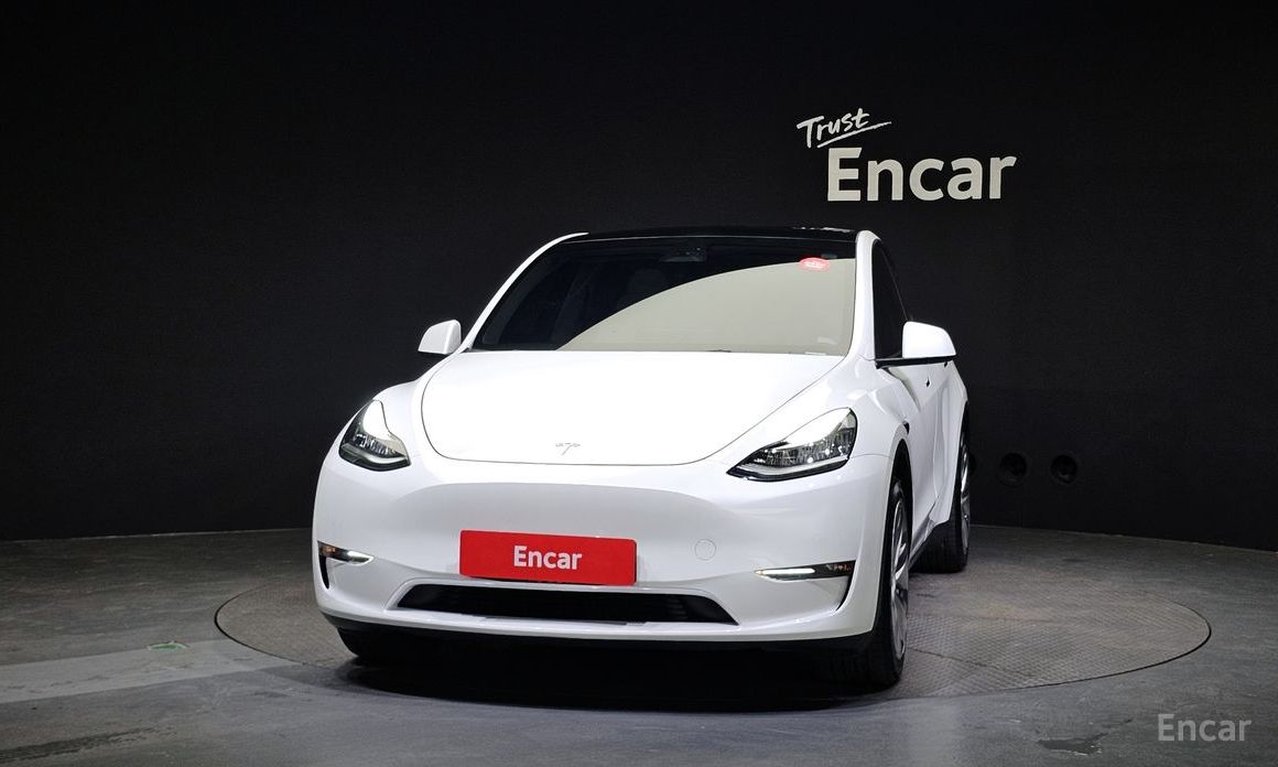 Model Y Long Range 4