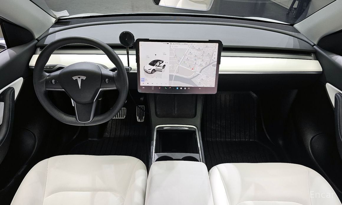 Model Y Long Range 8