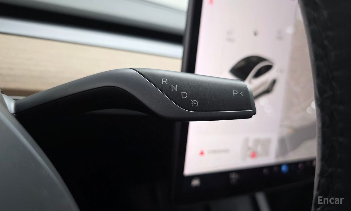 Tesla Model Y Long Range №9