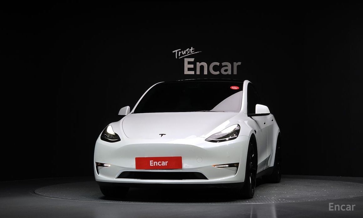 Tesla Model Y Long Range №4