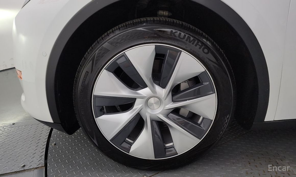 Tesla Model Y Long Range №6