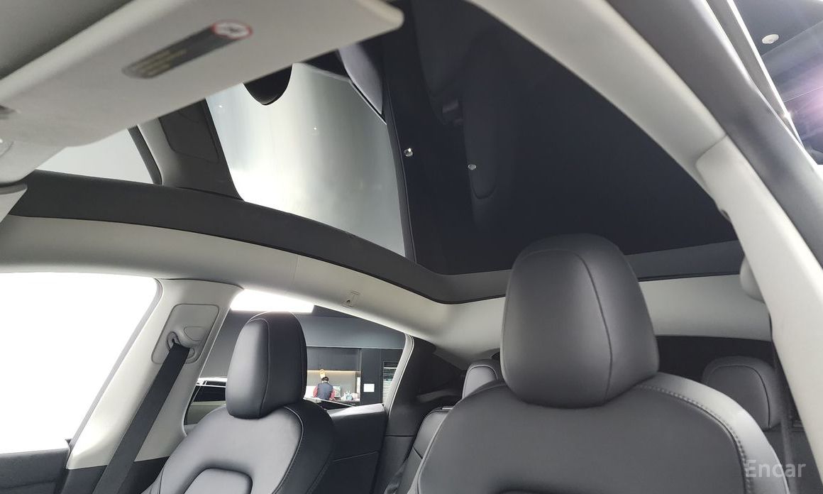 Tesla Model Y Long Range №19