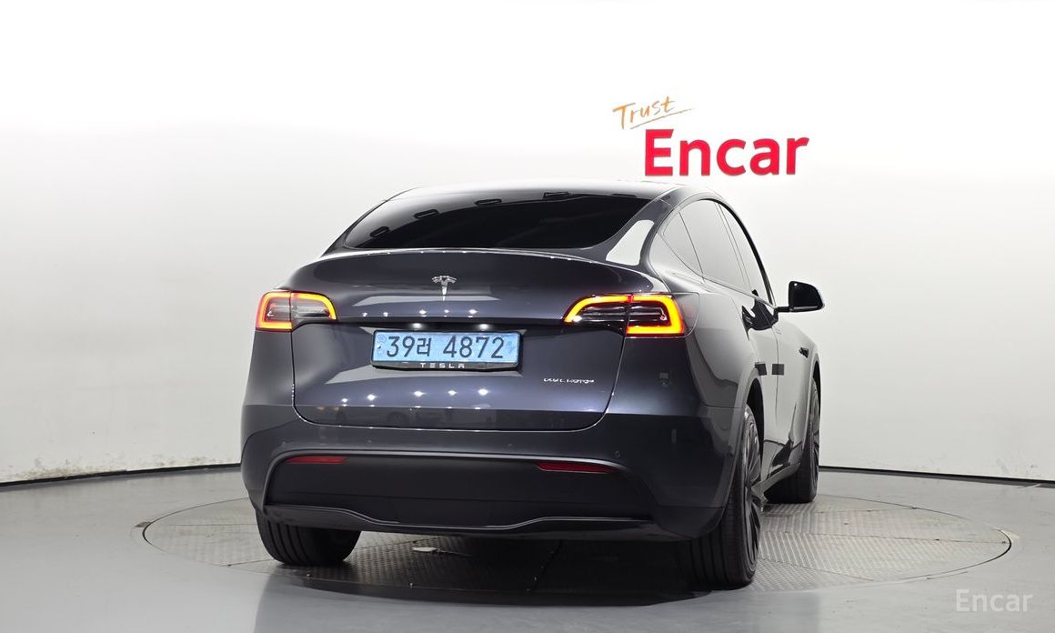 Model Y Long Range 5