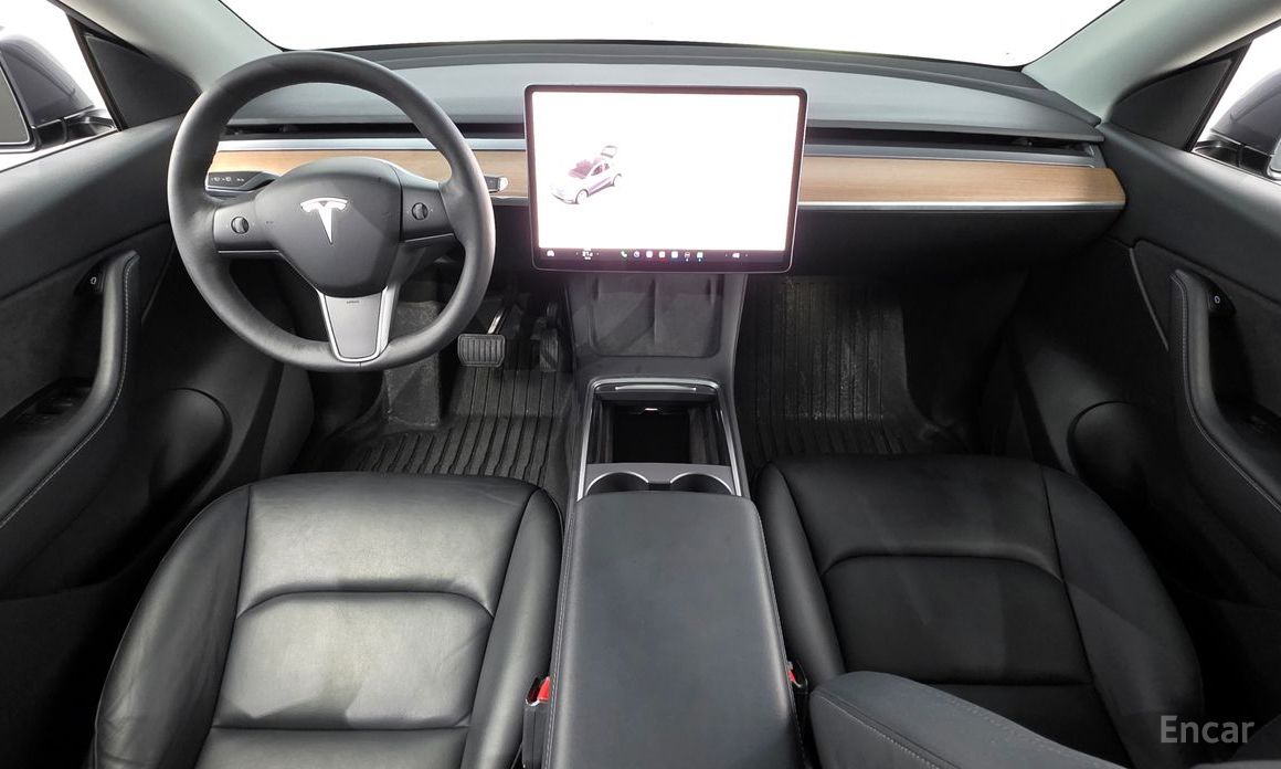 Model Y Long Range 8