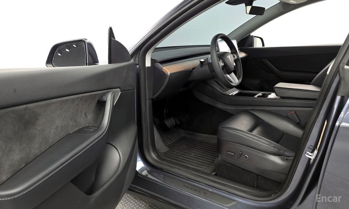 Model Y Long Range 11