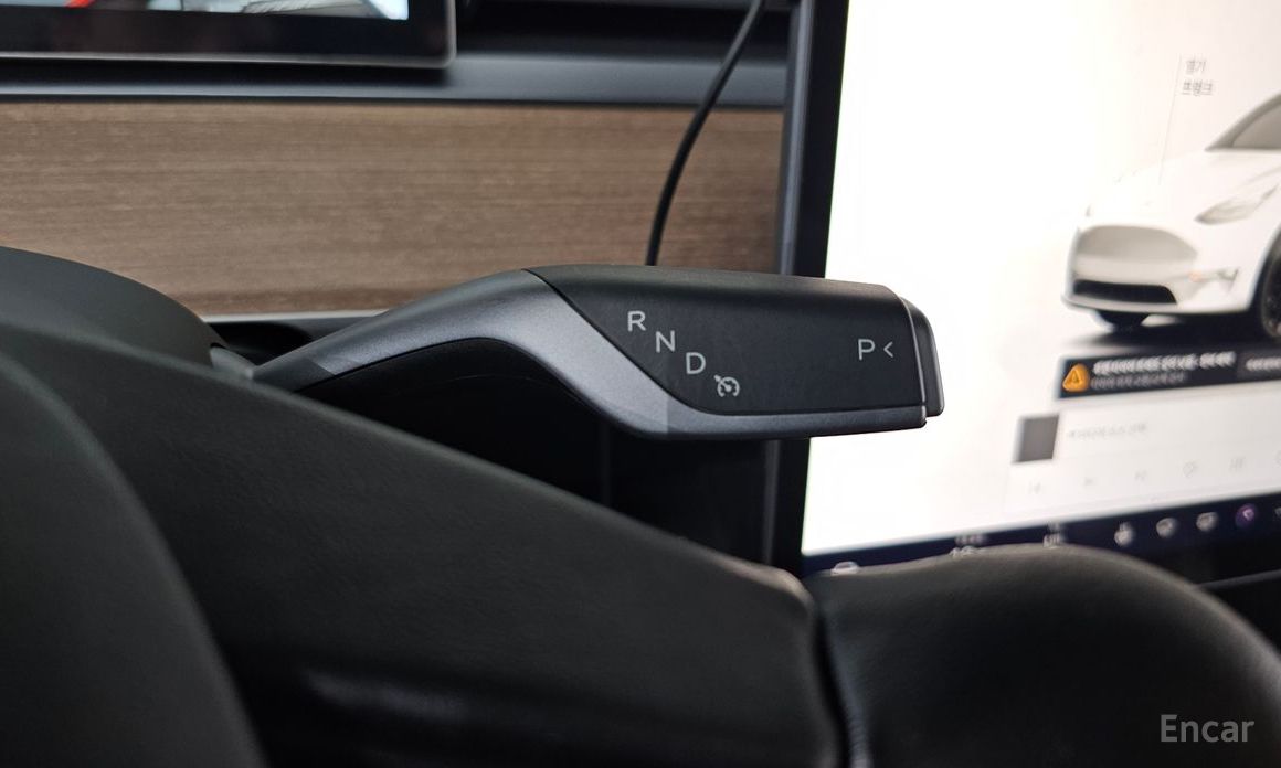 Tesla Model Y Long Range №9