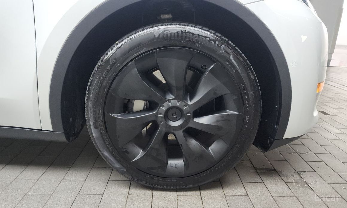 Model Y Long Range 6