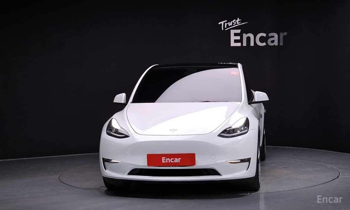 Tesla Model Y Long Range №4