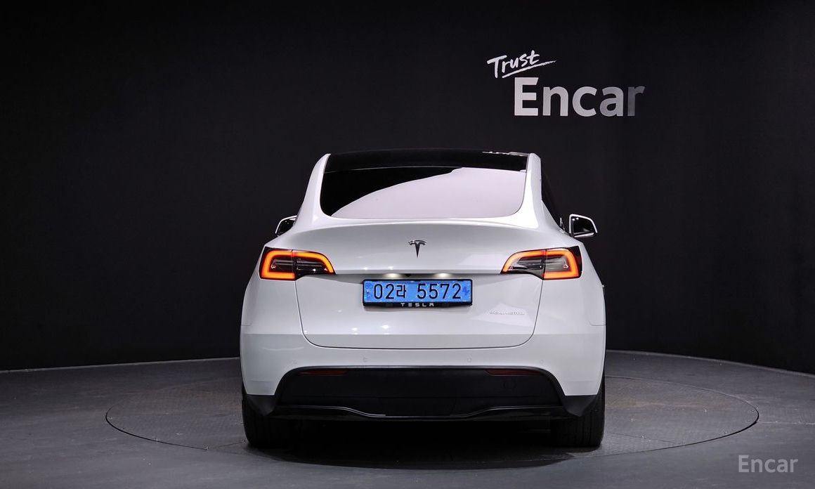 Tesla Model Y Long Range №5