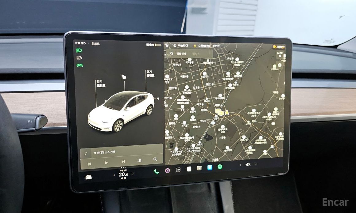 Tesla Model Y Long Range №15