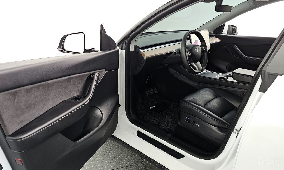 Model Y Long Range 11