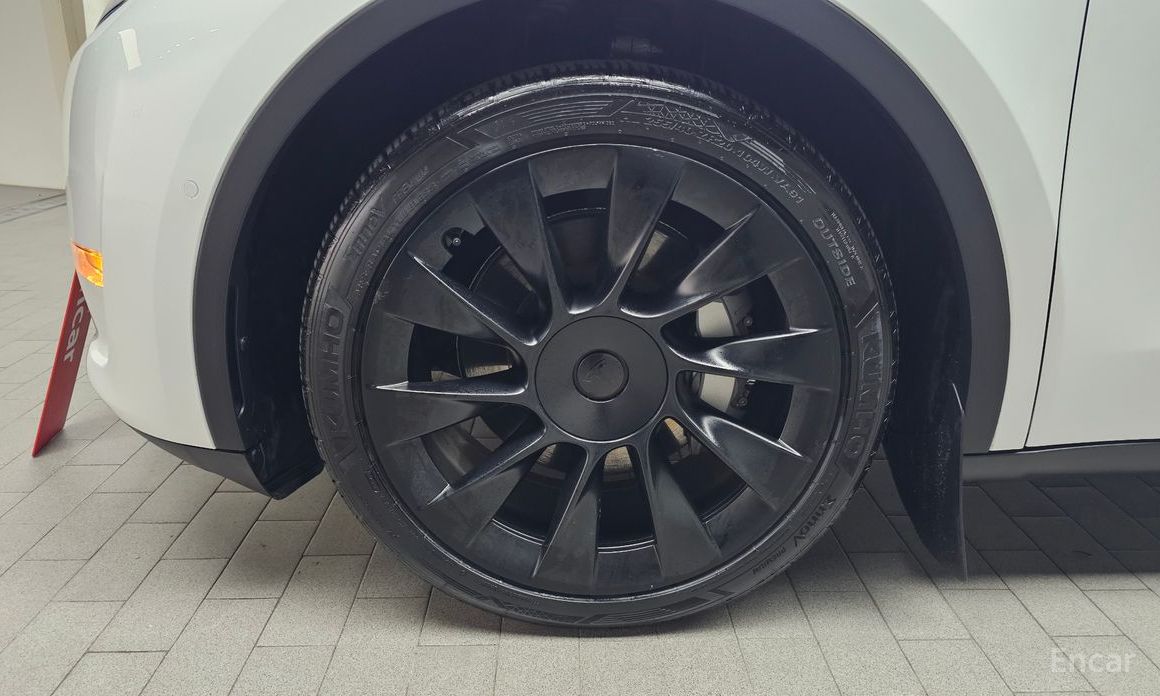 Model Y Long Range 6