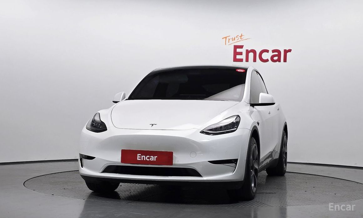Tesla Model Y Long Range №4