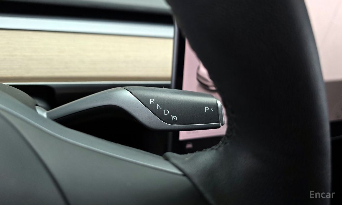 Tesla Model Y Long Range №10