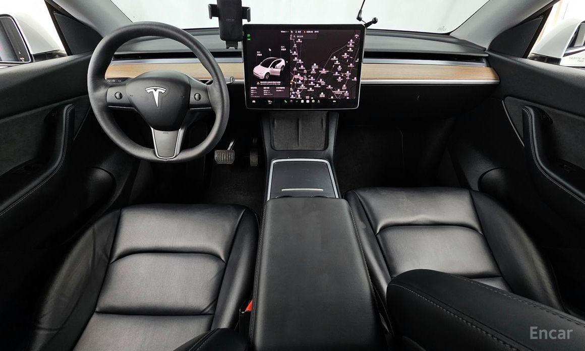 Model Y Long Range 8