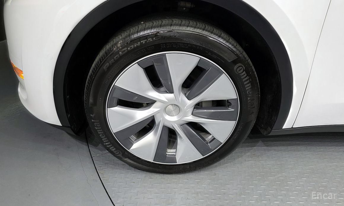 Tesla Model Y Long Range №6