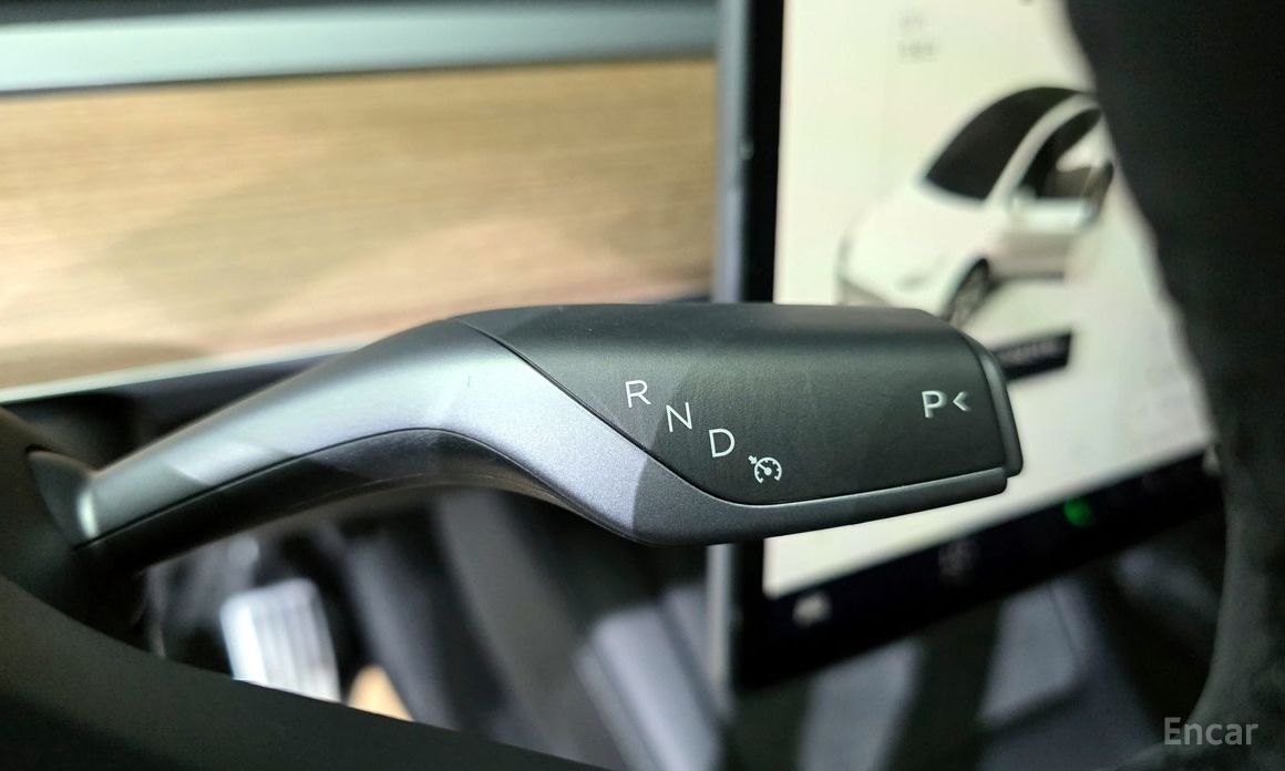 Tesla Model Y Long Range №10