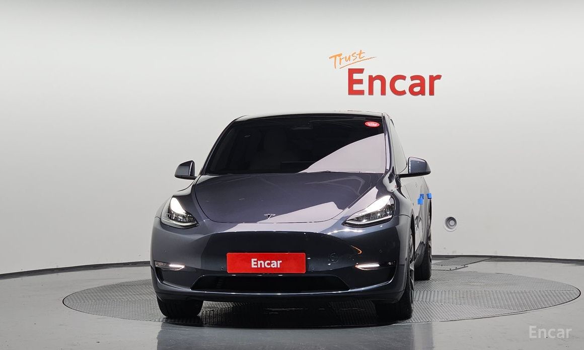 Tesla Model Y Long Range №4