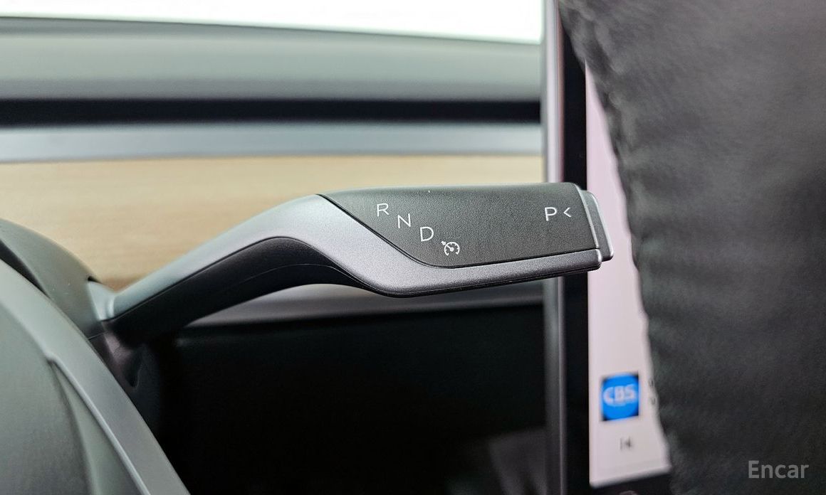 Tesla Model Y Long Range №10