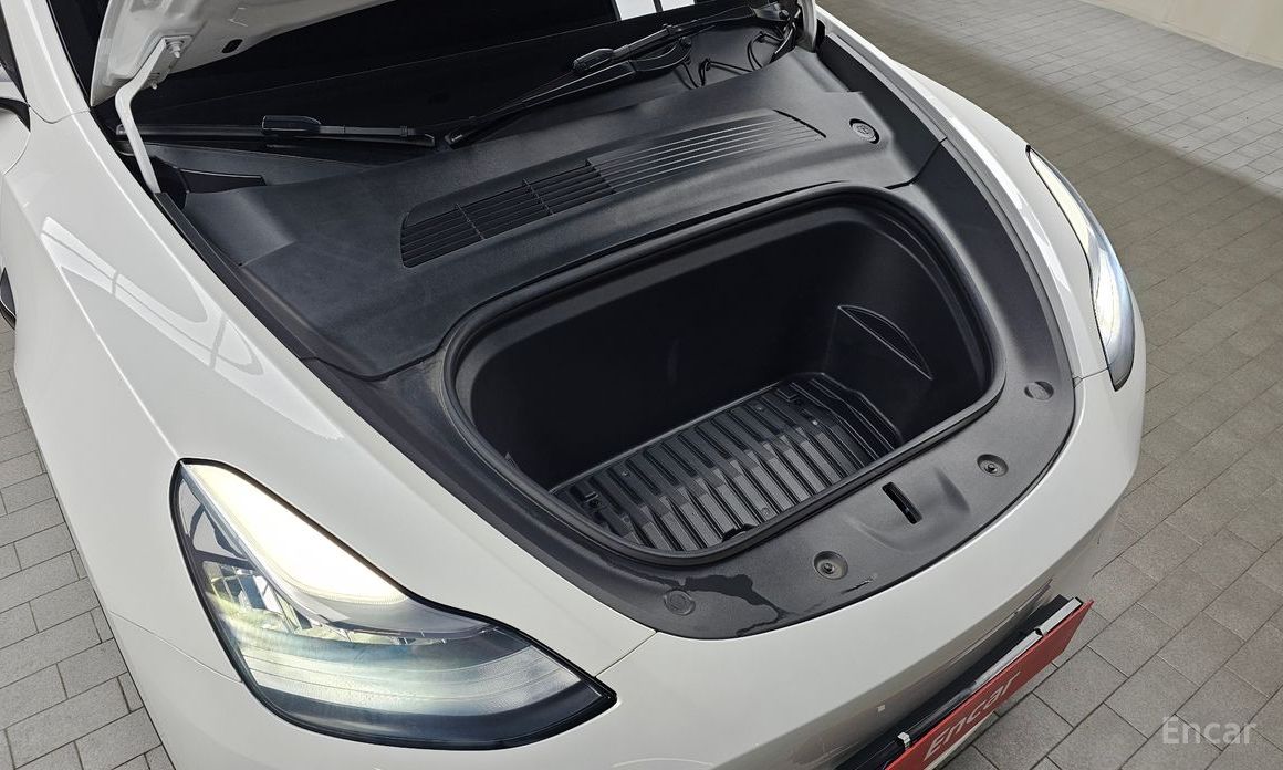 Tesla Model Y Long Range №7