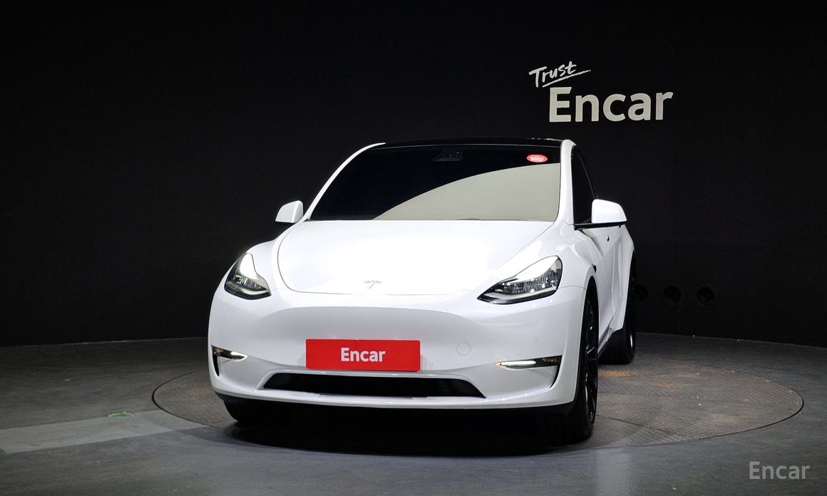 Tesla Model Y Long Range №4