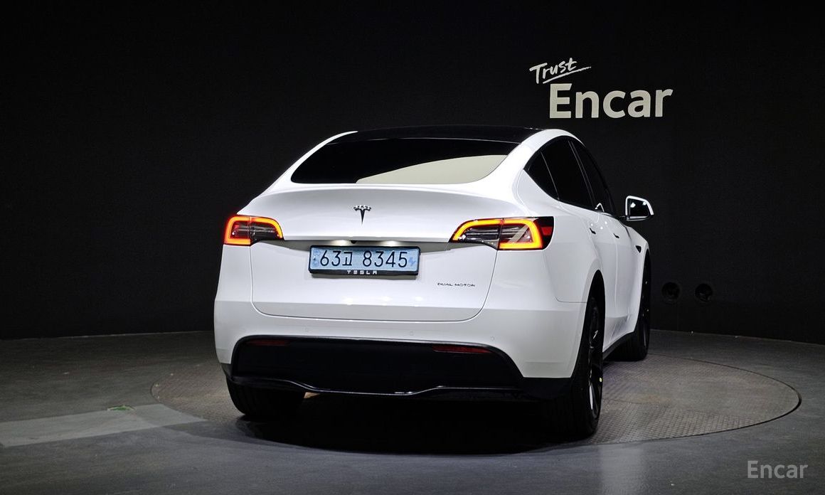 Tesla Model Y Long Range №5
