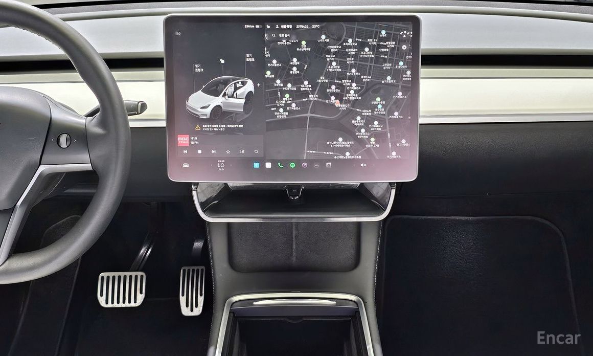 Tesla Model Y Long Range №20