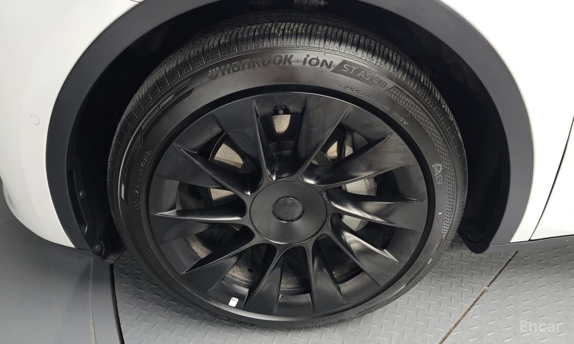 Tesla Model Y Long Range №6