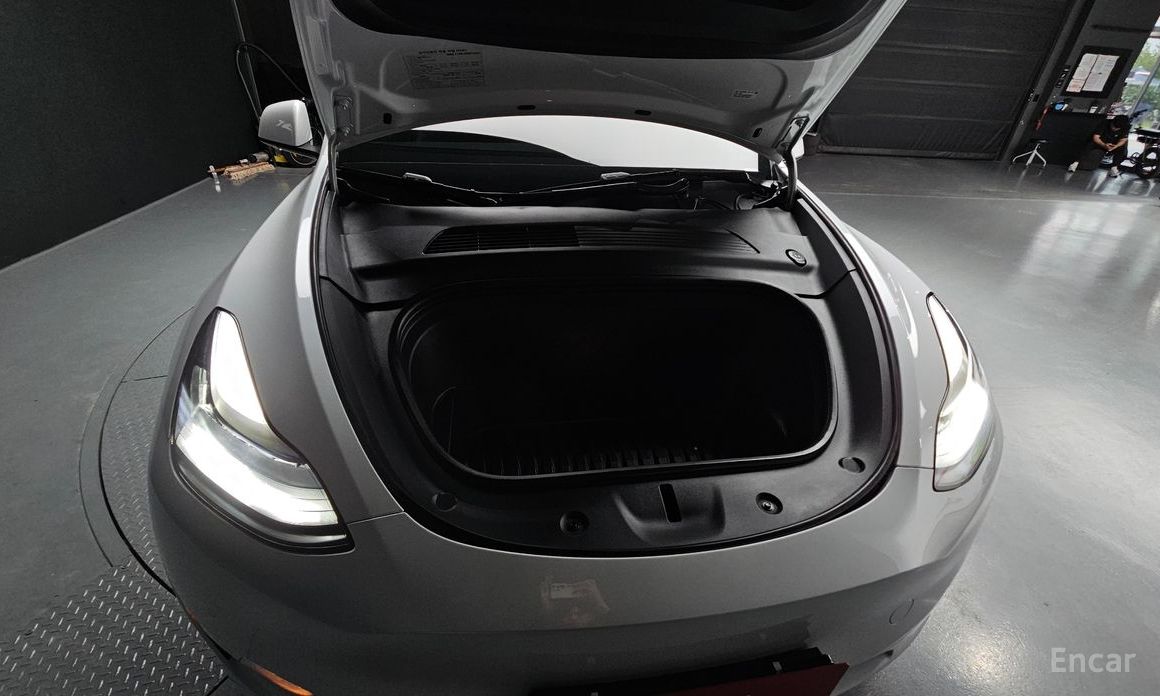 Tesla Model Y Long Range №7