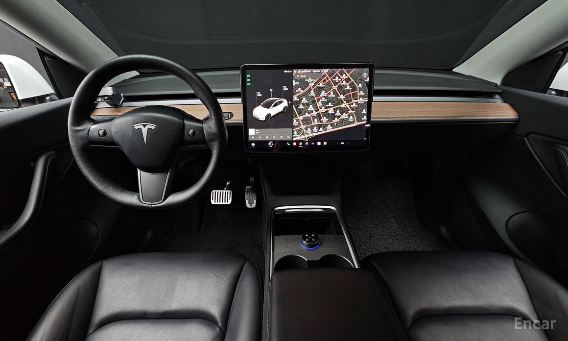 Tesla Model Y Long Range №8