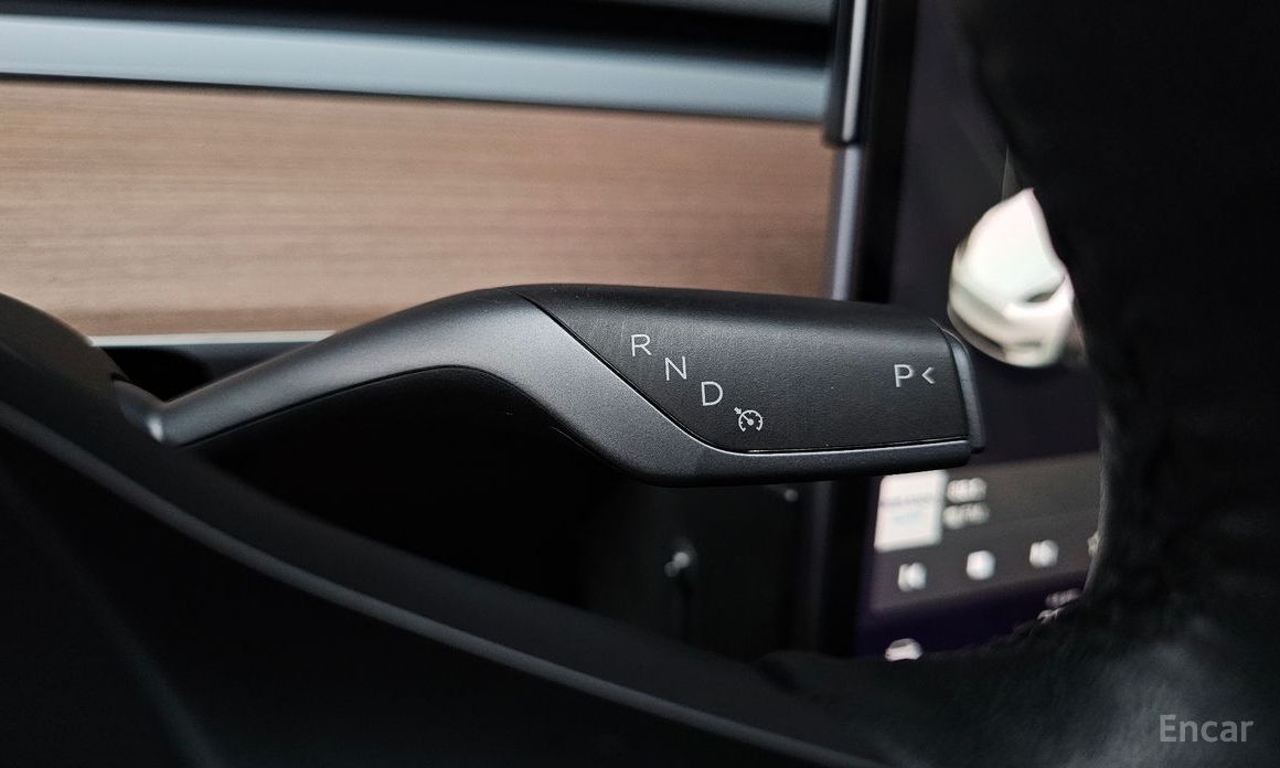 Tesla Model Y Long Range №10