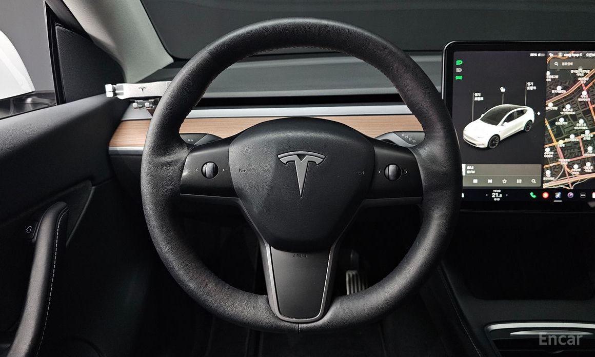 Tesla Model Y Long Range №14