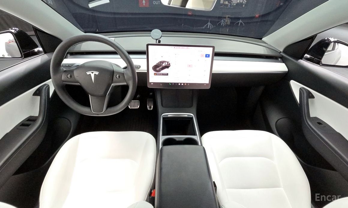 Model Y Long Range 8