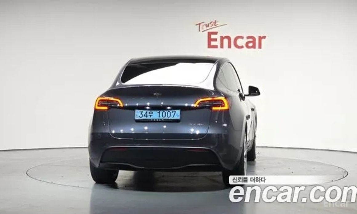 Model Y Long Range 4