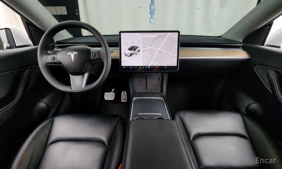 Model Y Long Range 8