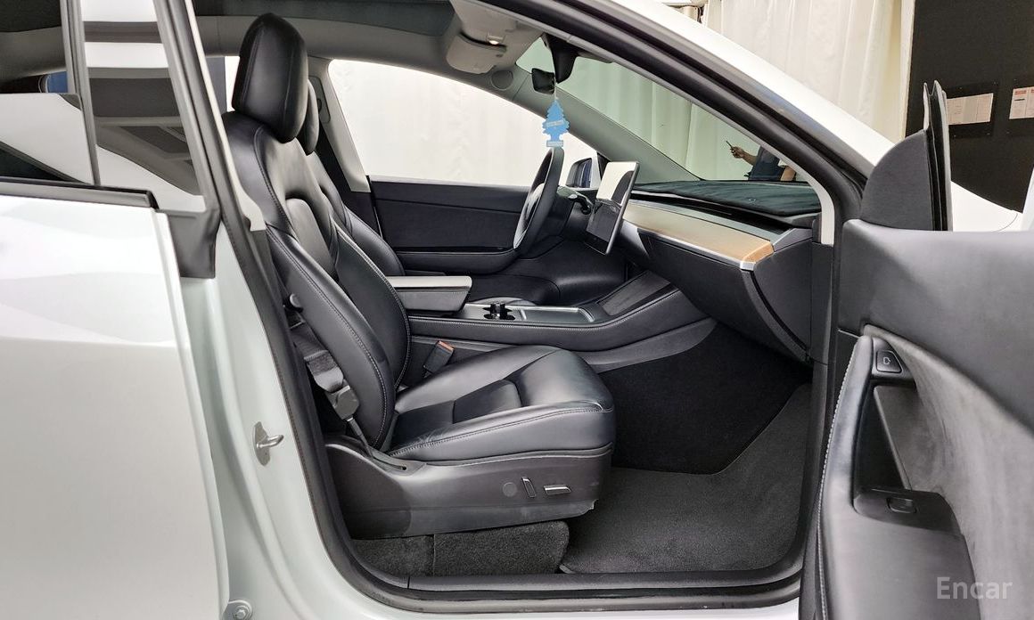 Model Y Long Range 11