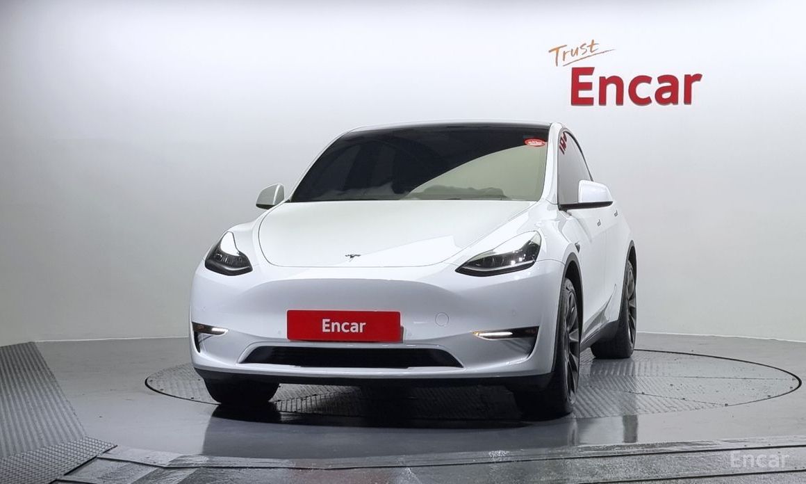 Tesla Model Y Long Range №4