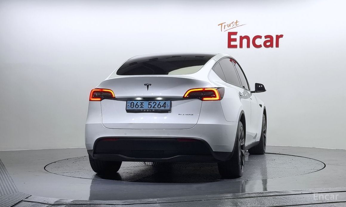 Tesla Model Y Long Range №5