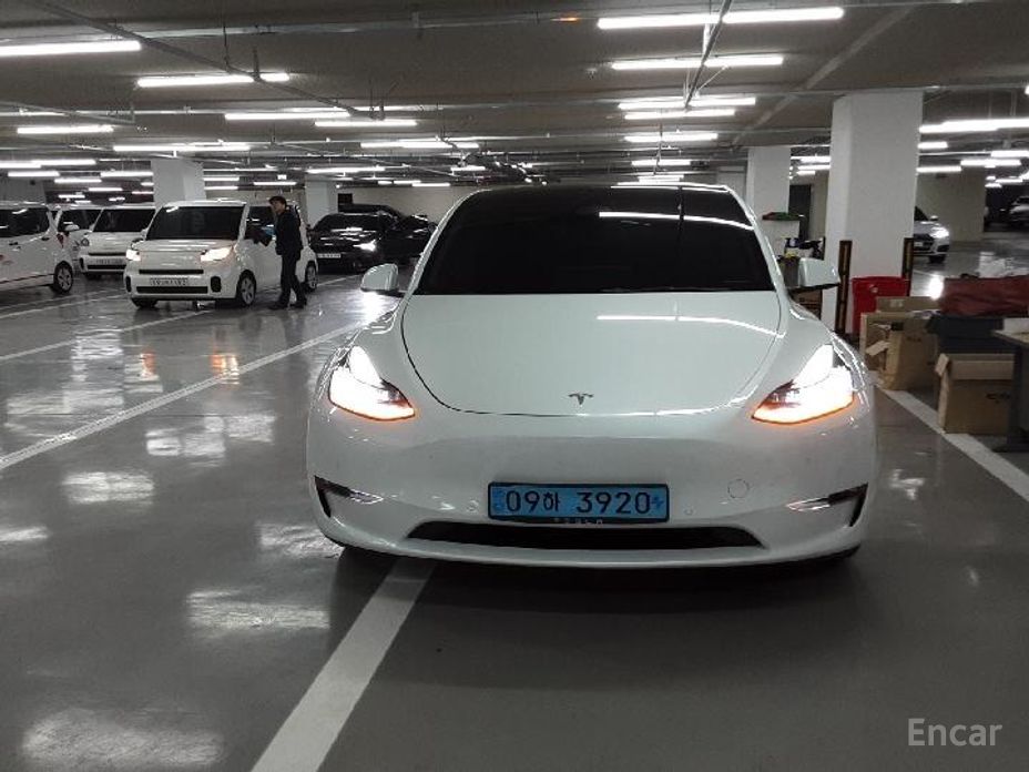 Model Y Long Range 4