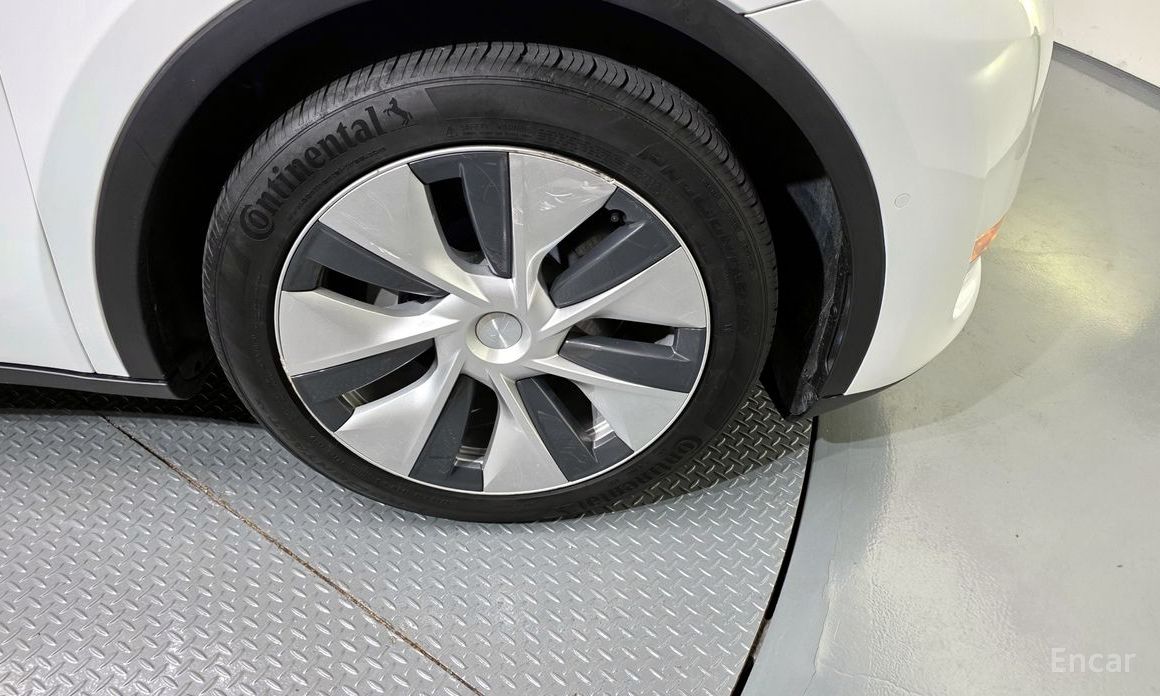 Tesla Model Y Long Range №6