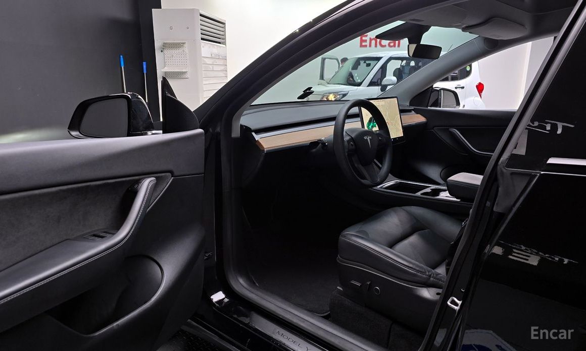 Model Y Long Range 11